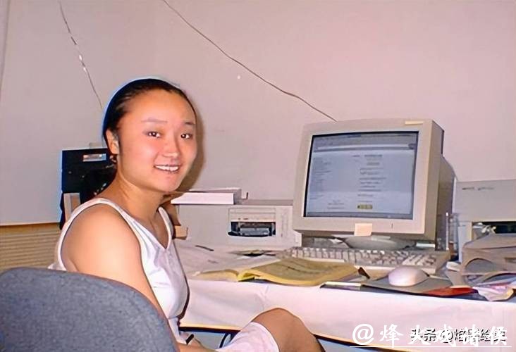 一代体操天才樊迪,17岁巅峰退役,赴美生活,49岁啃老 一代体操天才樊迪,17岁巅峰退役,赴美生活,49岁啃老