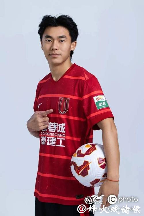 骨干续约新援加盟 成都蓉城新赛季阵容陆续亮相