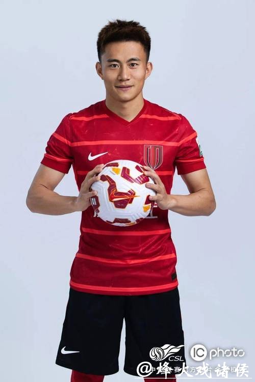 骨干续约新援加盟 成都蓉城新赛季阵容陆续亮相